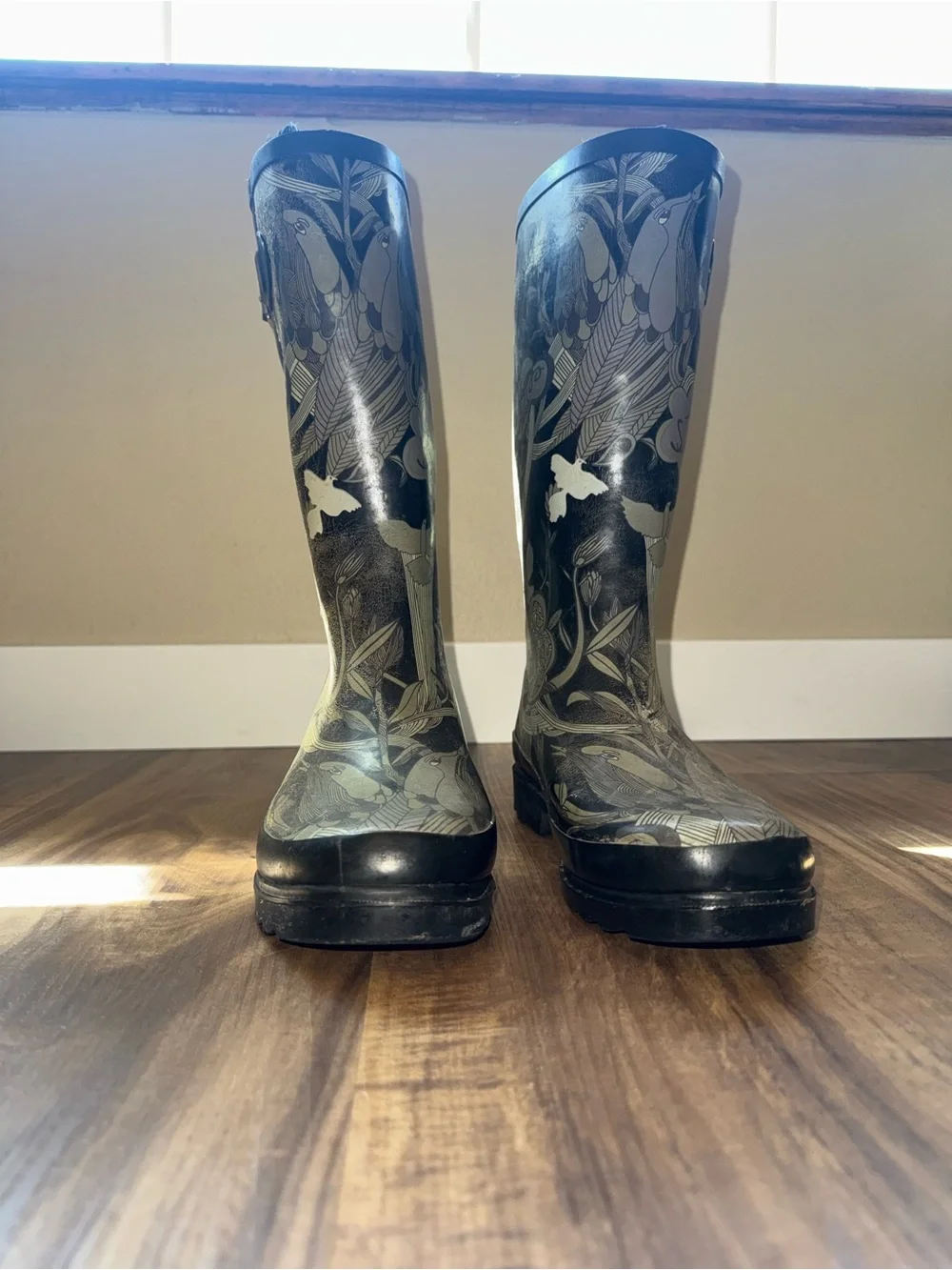 The Sak Peace Nature Happy & Tall Rain Boots Black Floral Bird Size 9